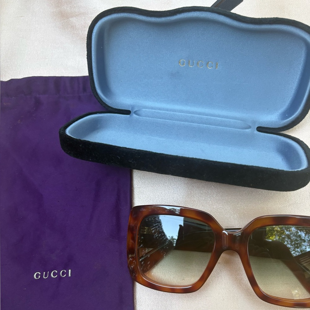 GG 🔥 Gucci Tortoise Shell Square Sunglasses - Perfect condition. Made in Italy. - Picture 2 of 7